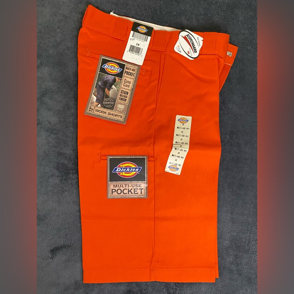 🍊RARE COLOR🍊 VINTAGE Dickies Work Shorts - Loose Fit - Orange - Size 28